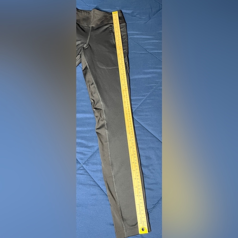 Athleta Black Hybrid Fleece Leggings - Picture 4 of 6